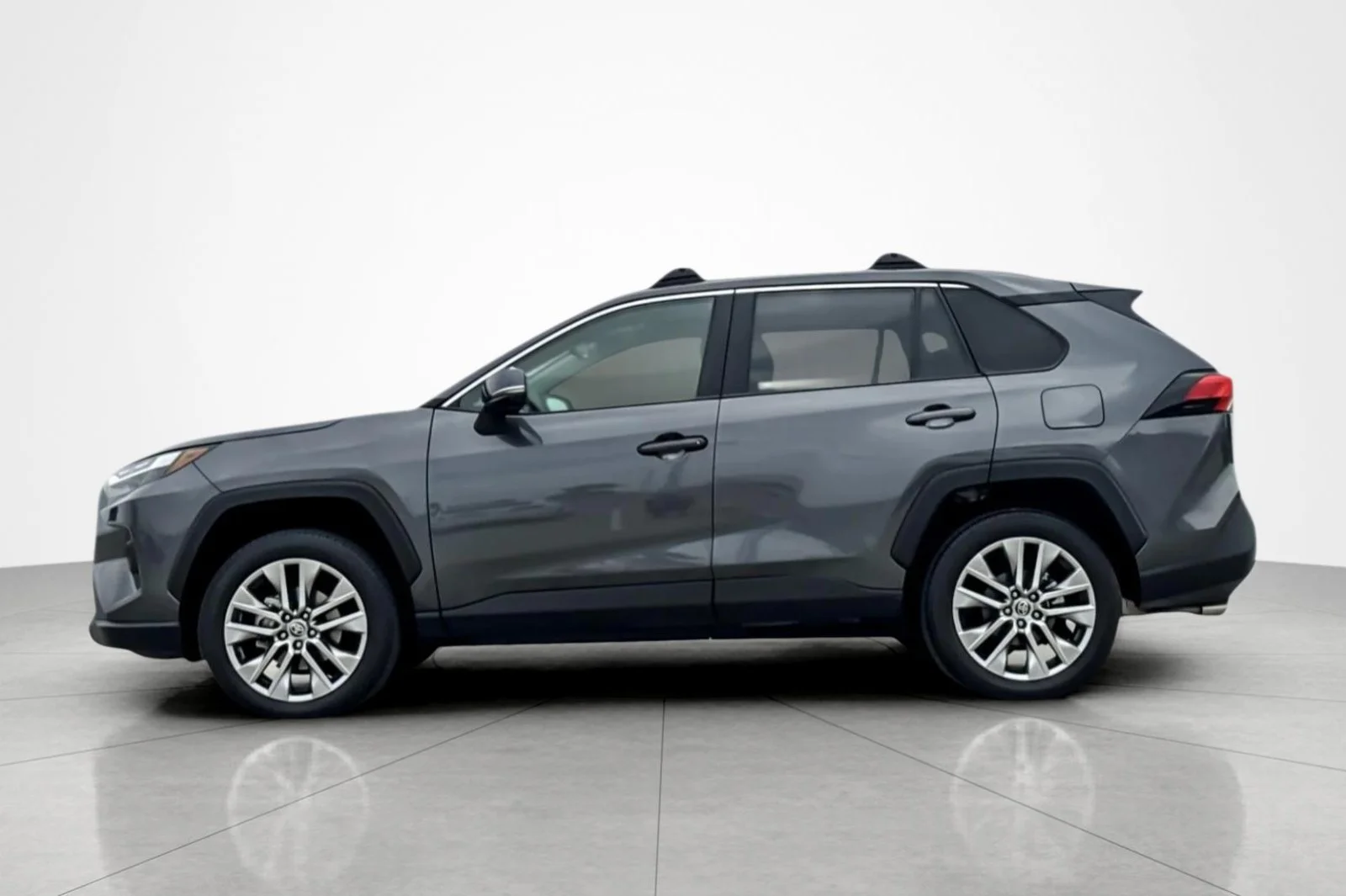 Certified Used 2023 MAGNETIC GRAY Toyota XLE Premium image 2