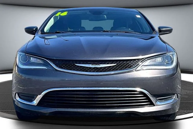 Used 2016 Chrysler 200 Limited with VIN 1C3CCCAB6GN166191 for sale in Kansas City