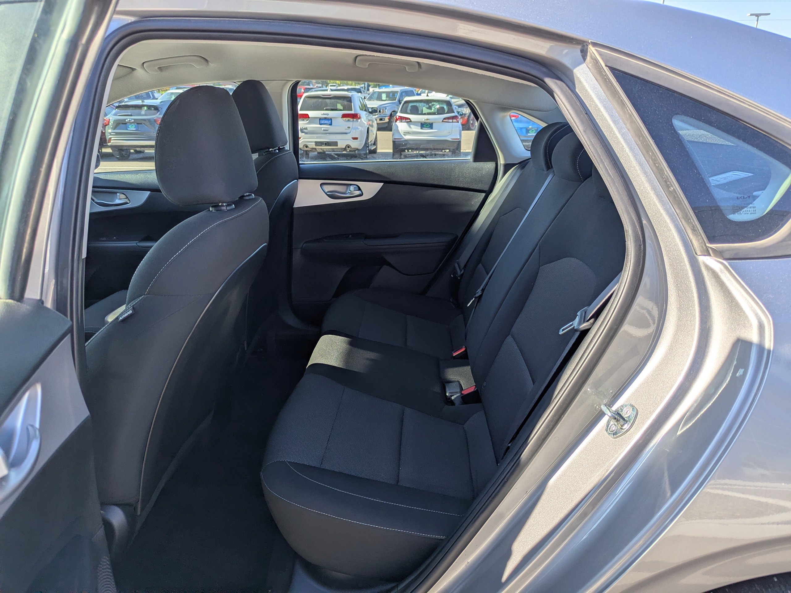 2023 Kia Forte LXS - Photo 27