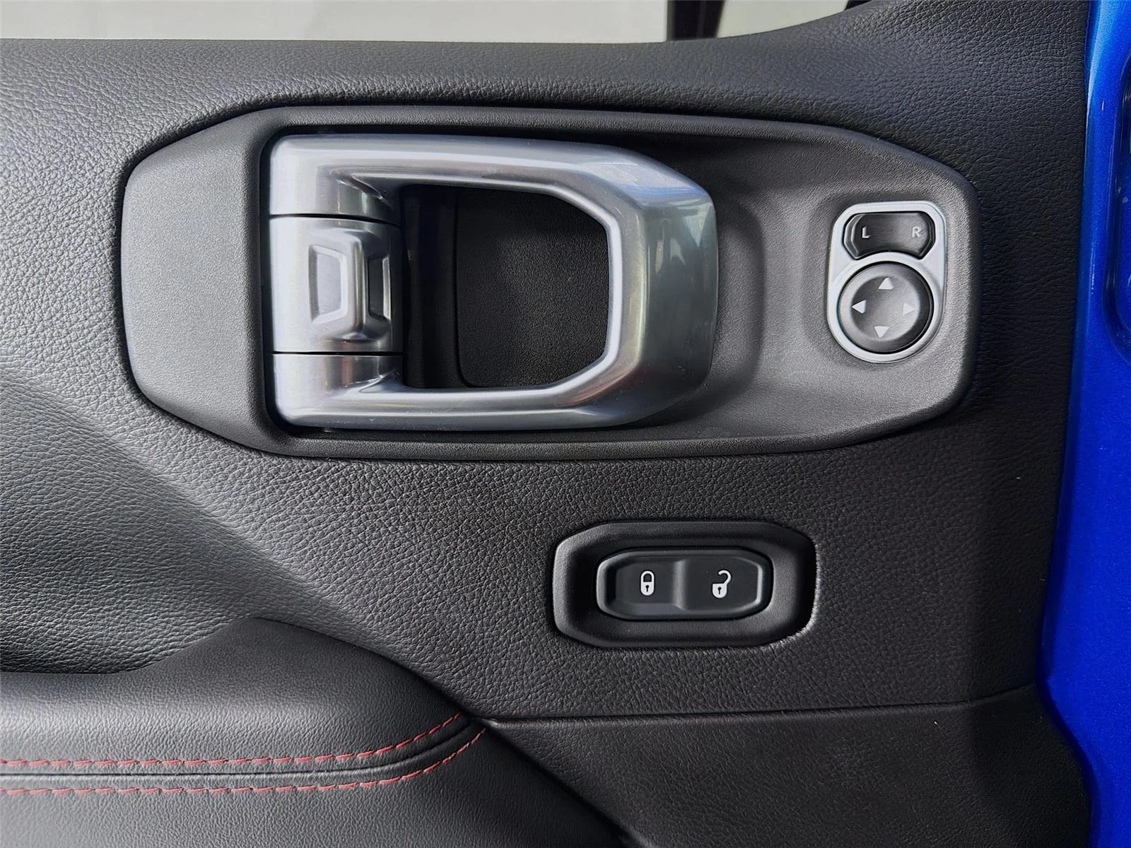 2024 Jeep Wrangler 4-Door Rubicon 392 - Photo 7