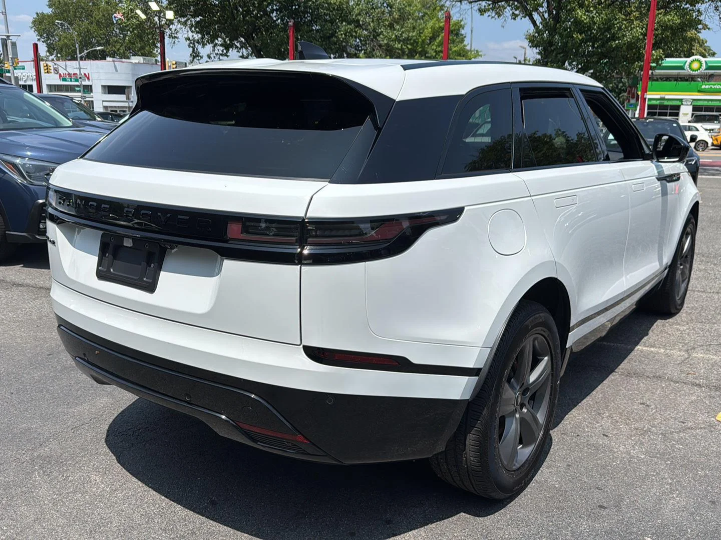 2025 Land Rover Range Rover Velar Dynamic SE - Photo 6