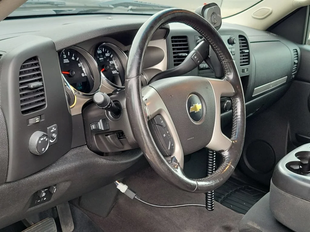 Used 2013 BLACK Chevrolet LT image 7