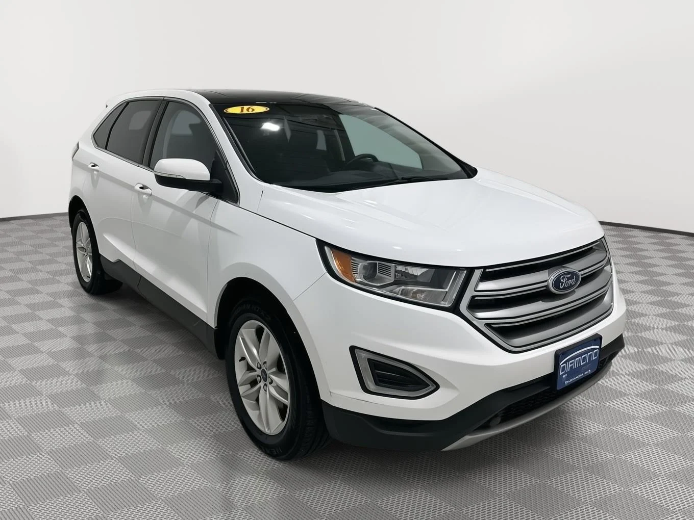 Used 2016 Oxford White Ford SEL image 7