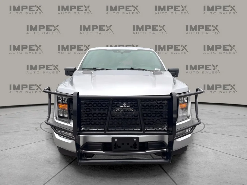 Used 2023 Silver Ford XLT image 8