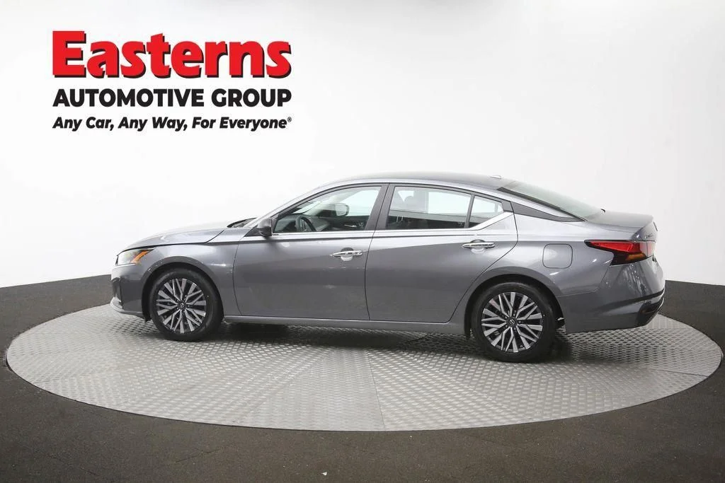 Used 2025 Gray Nissan 2.5 SV image 63
