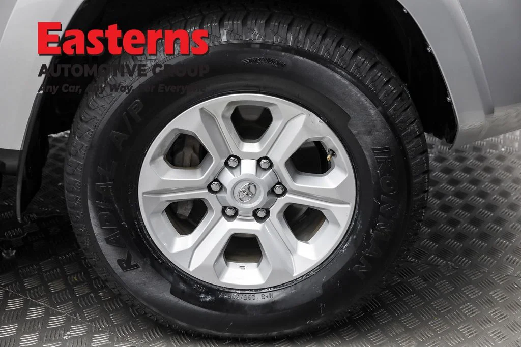 Used 2024 Silver Toyota SR5 image 29