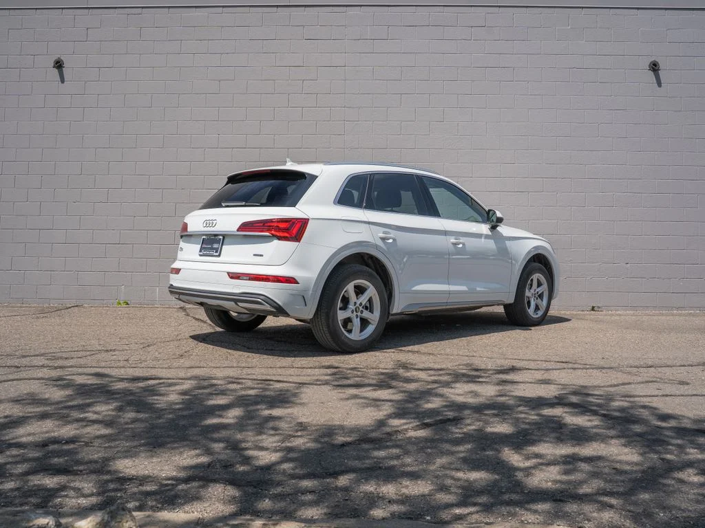 Used 2024 White Audi  image 7