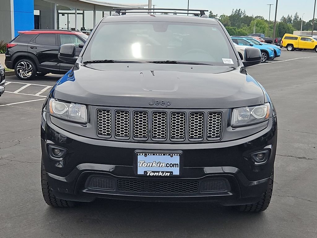 Used 2015 Brilliant Black Crystal Pearlcoat Jeep Altitude image 8