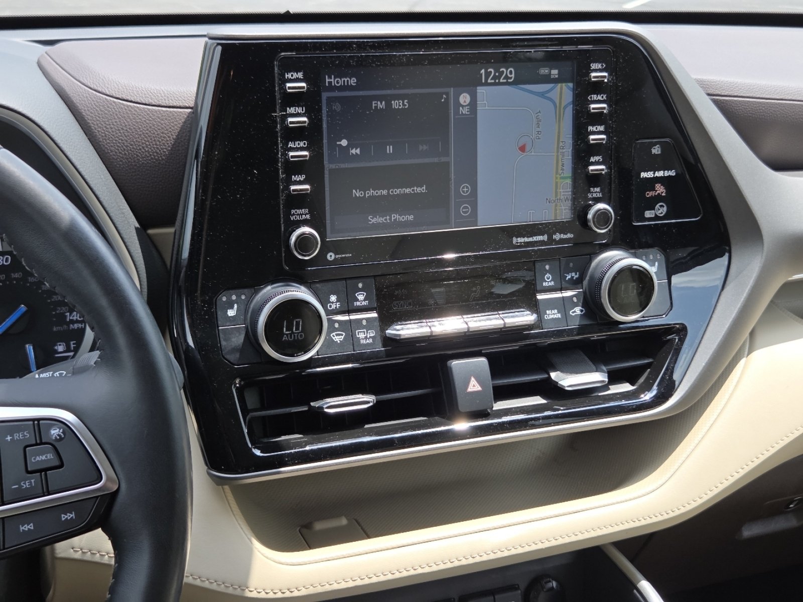 Used 2020 Midnight Black Metallic Toyota XLE image 34