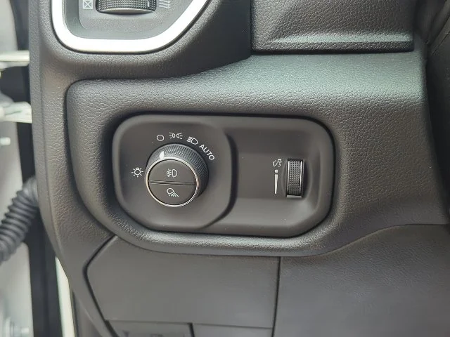2026 RAM 3500 Big Horn - Photo 24