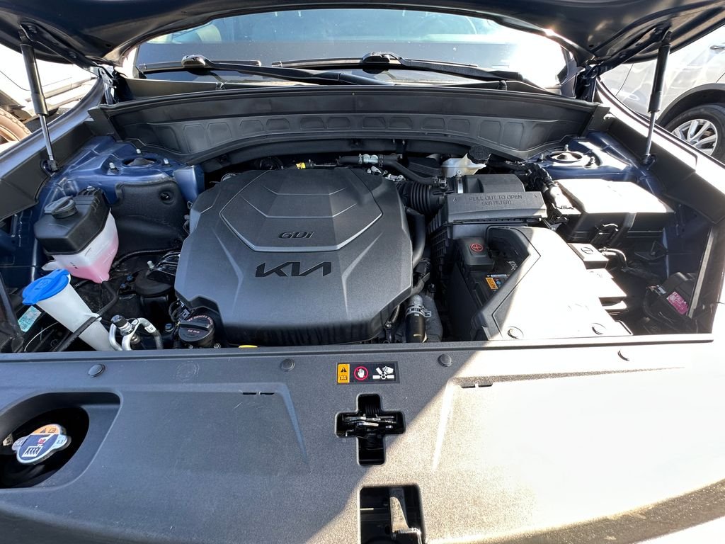 Used 2024 Black Kia EX X-Line image 31