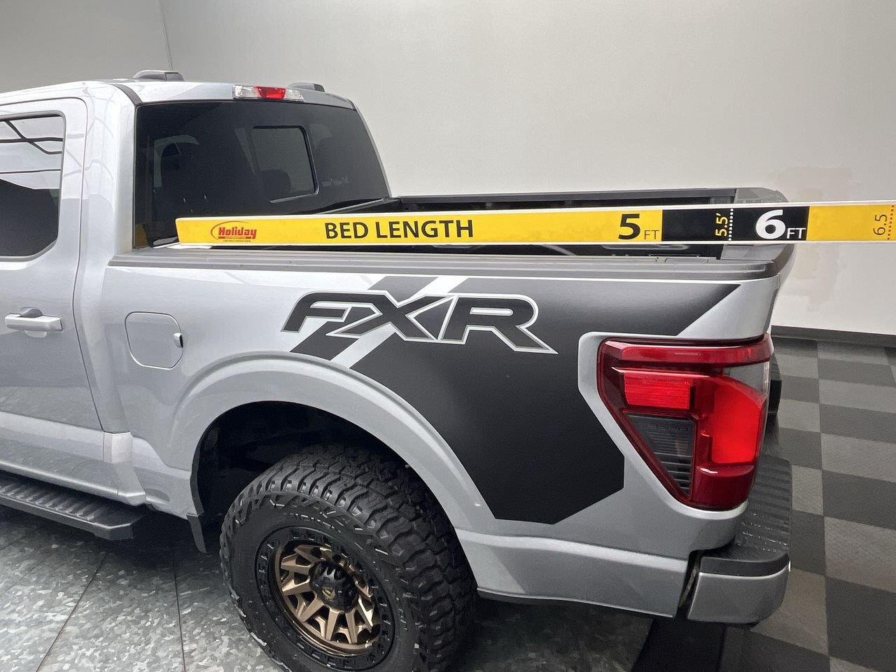Used 2025 Iconic Silver Ford XLT image 30