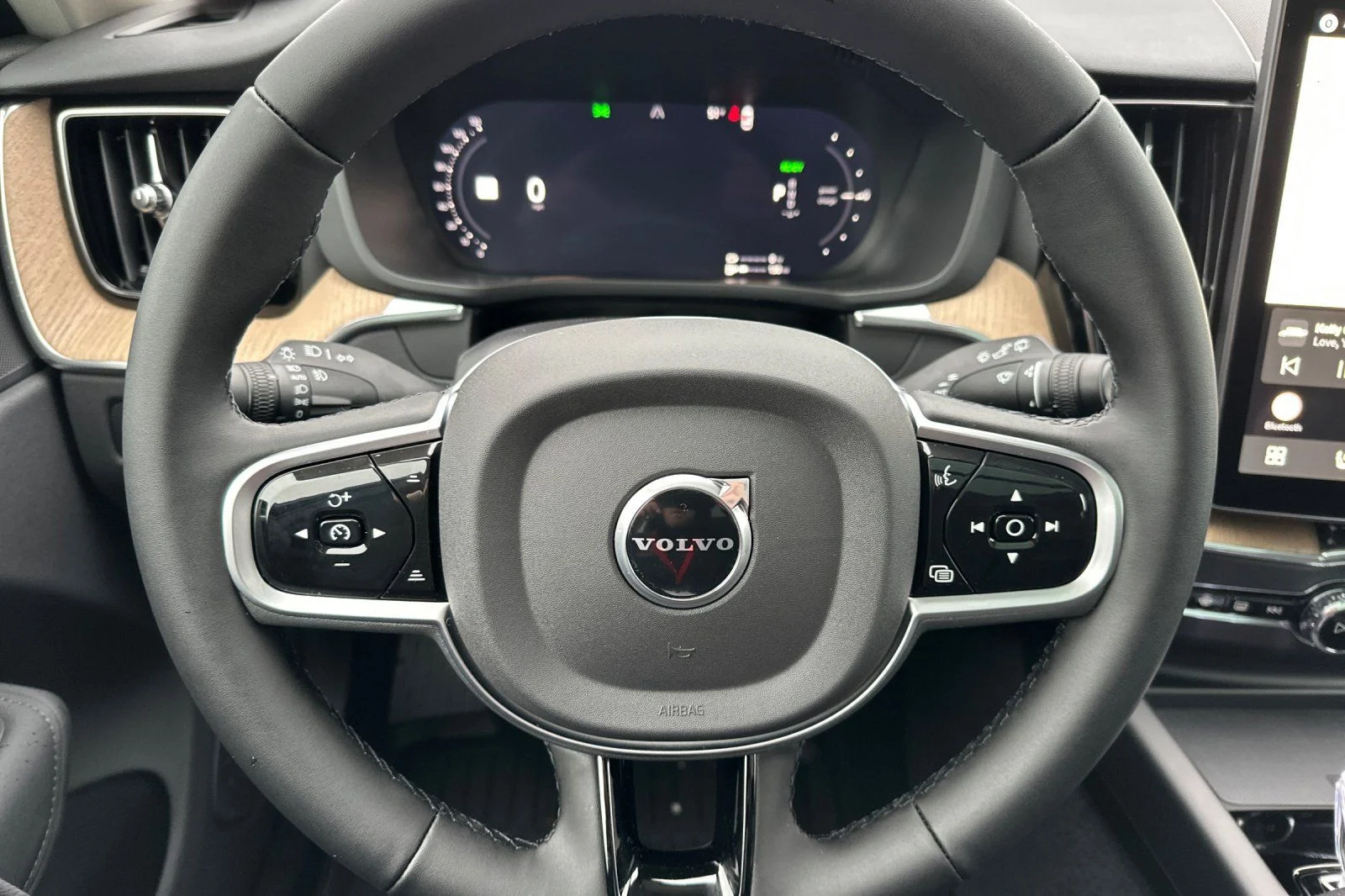 New 2026 Vapour Grey Volvo Plus image 23