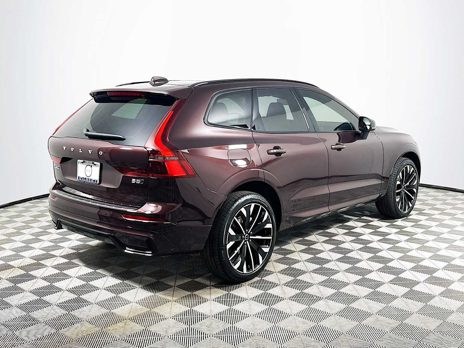 New 2026 Mulberry Red Volvo Ultra image 7
