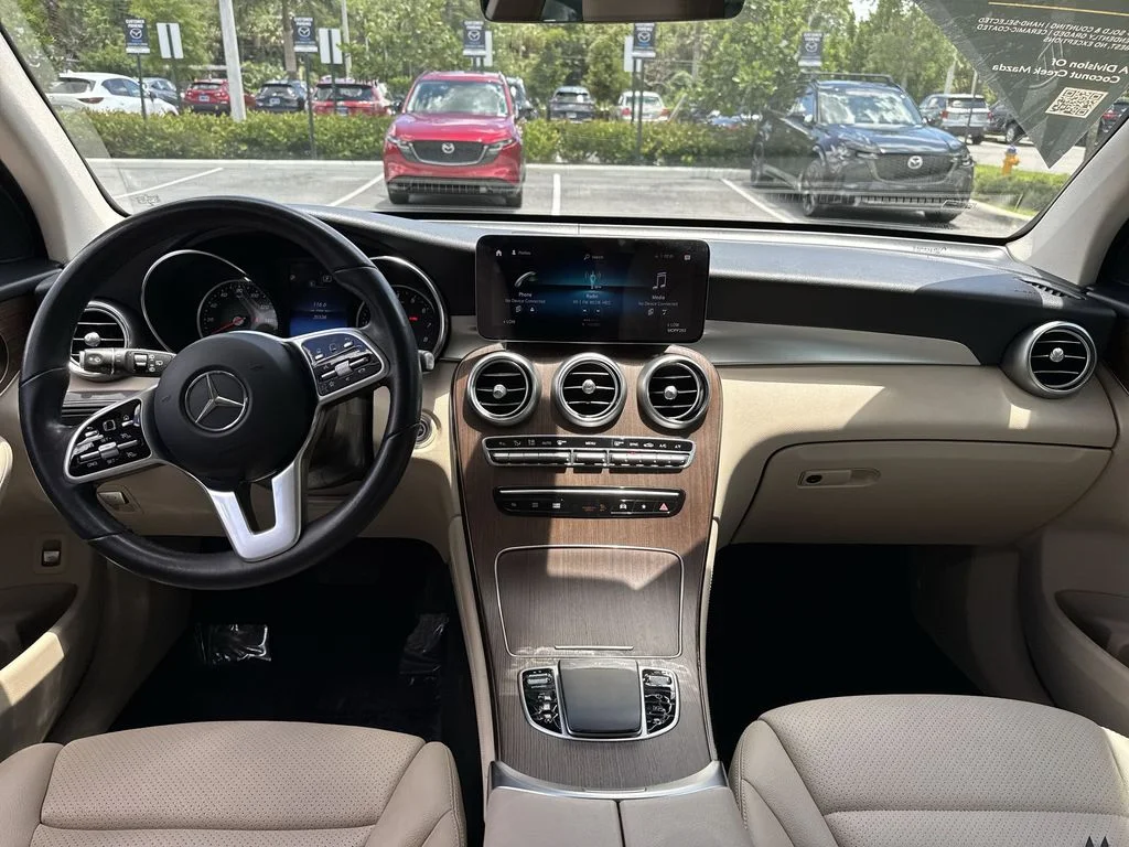 Used 2021 Graphite Gray Metallic Mercedes-Benz GLC 300 image 14
