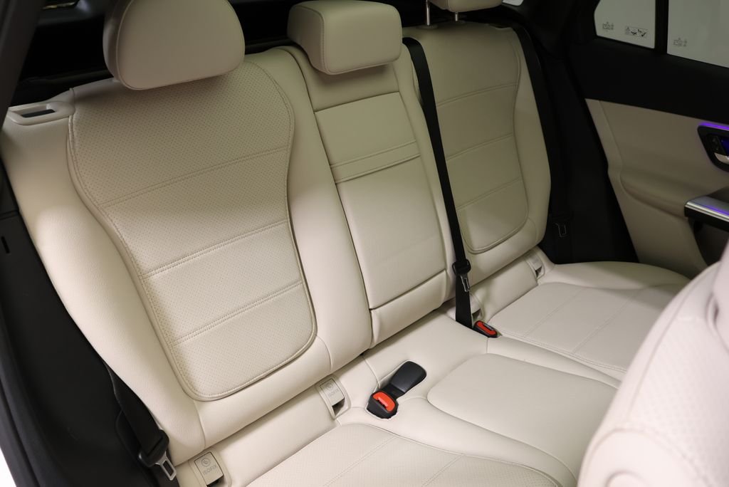 Certified Used 2026 Polar White Mercedes-Benz GLC 300 image 53