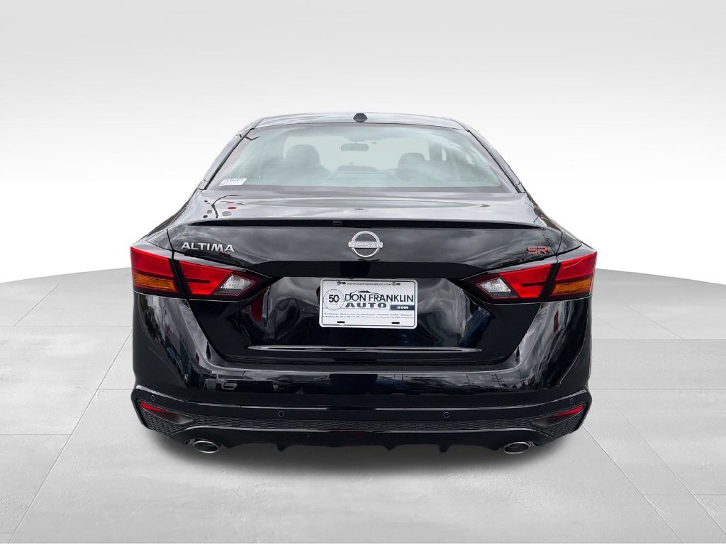 New 2026 Black Nissan 2.5 SR image 4