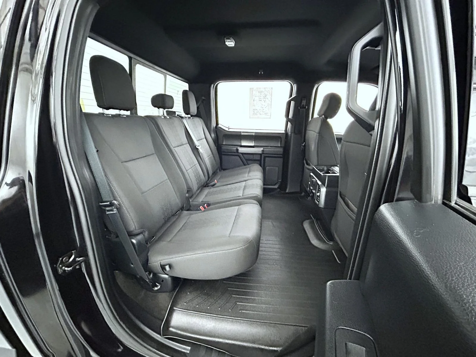 Used 2020 Black Ford XLT image 18