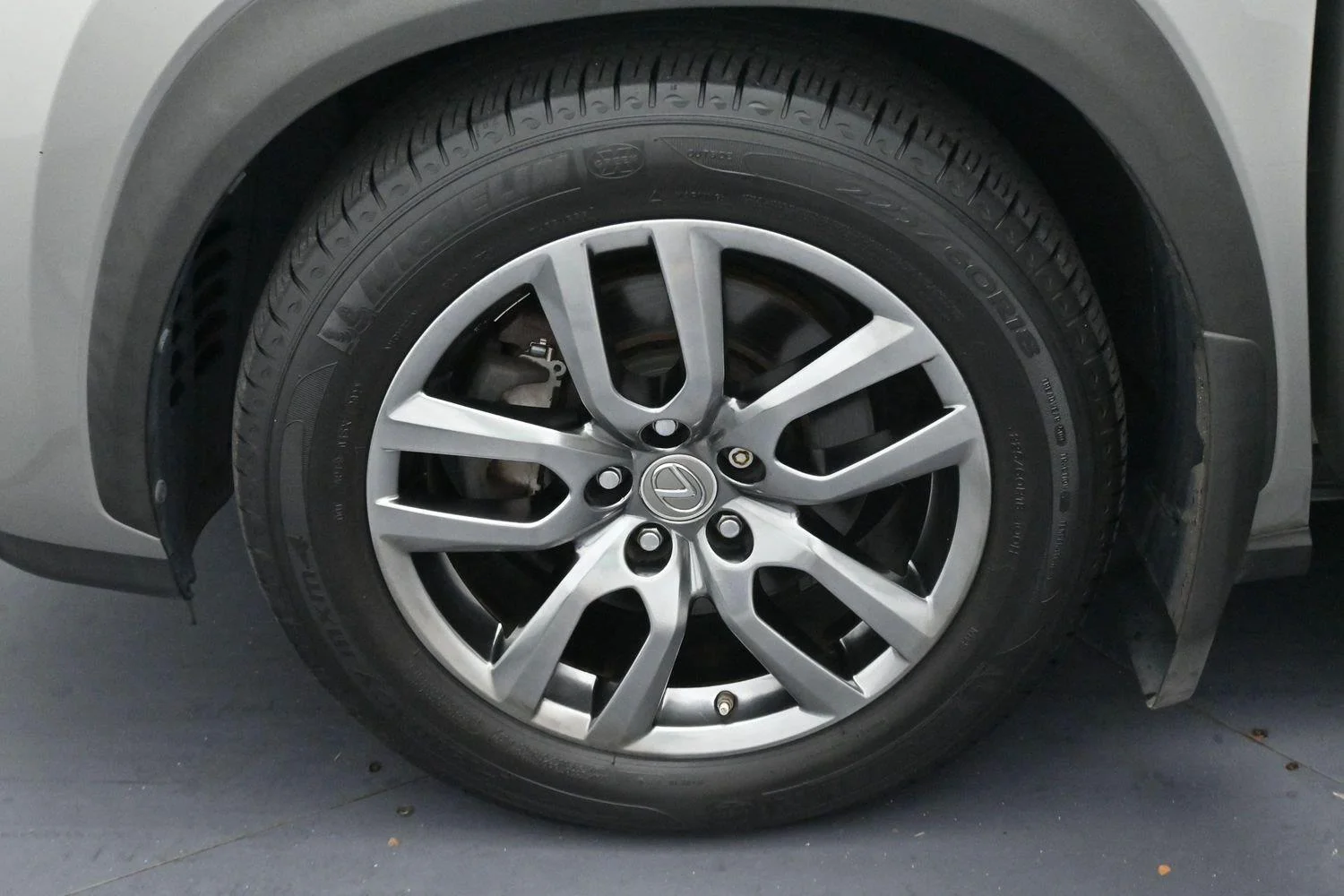 Used 2016 Atomic Silver Lexus F Sport image 41