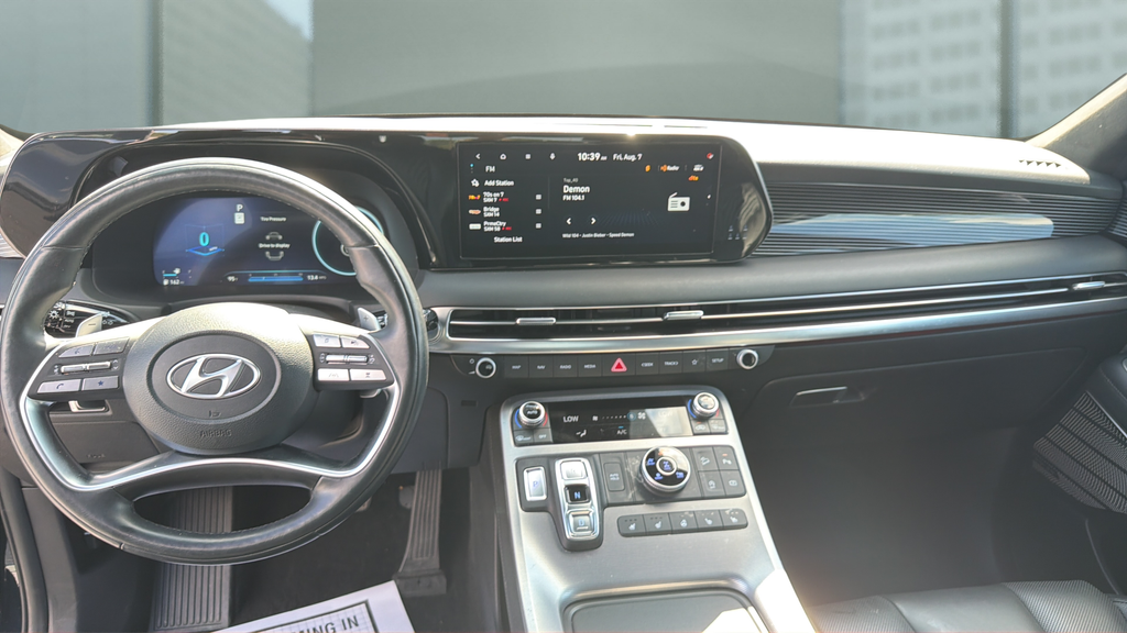 Used 2024 White Hyundai Calligraphy image 19