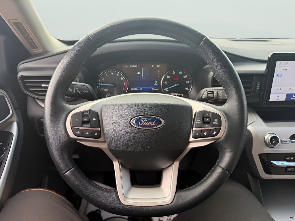 Used 2023 Gray Metallic Ford XLT image 16