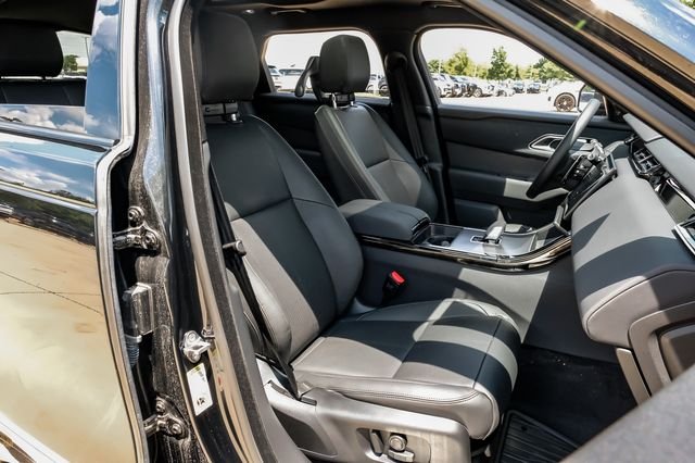 Certified Used 2025 Black Land Rover Dynamic SE image 39
