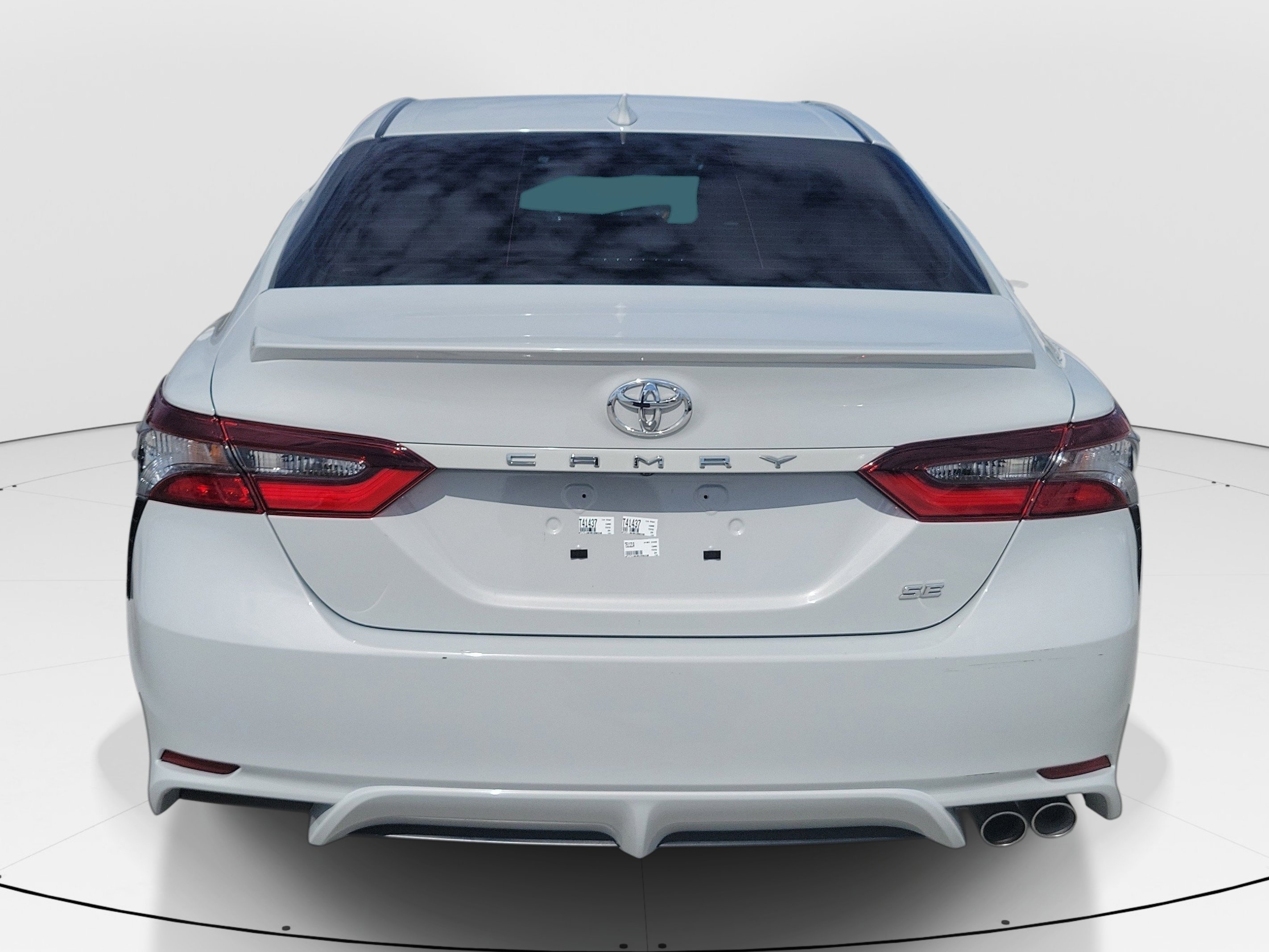 Used 2024 Ice Toyota SE image 5