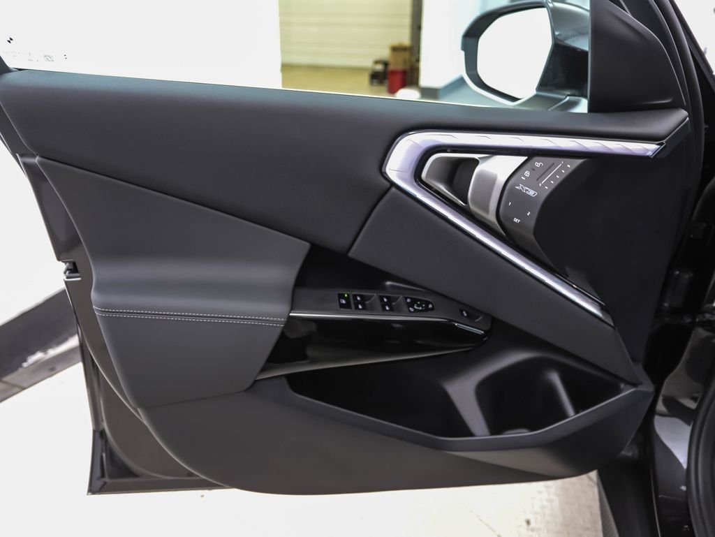 Used 2026 Dark Graphite BMW 30 xDrive image 9