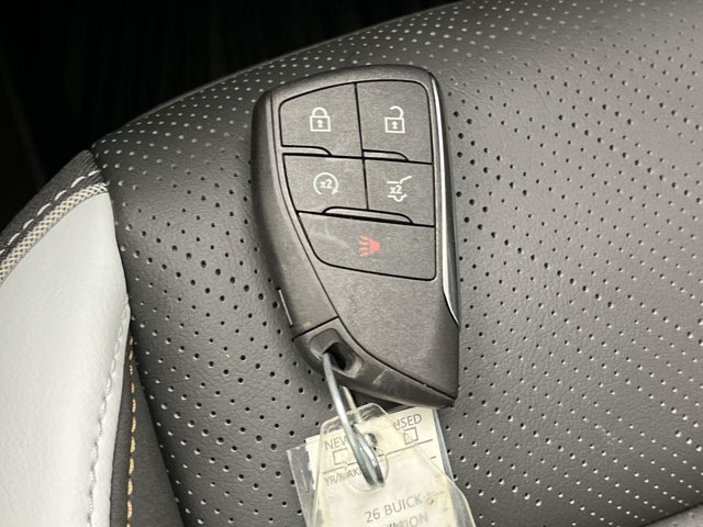 Used 2026 Iridescent White Tricoat Buick Sport Touring image 29