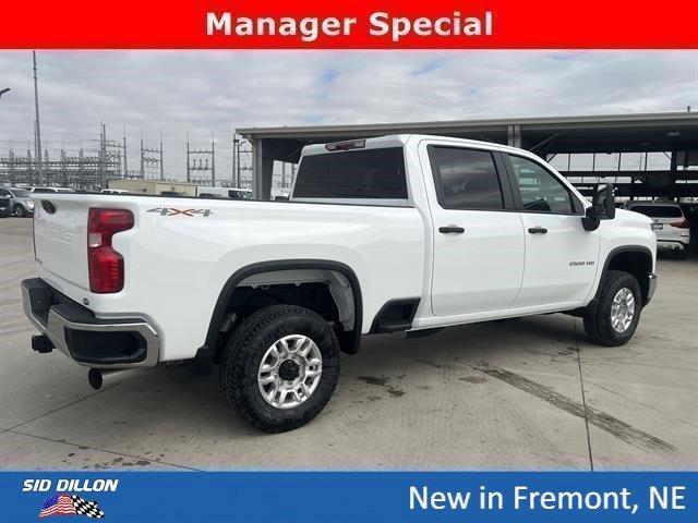 New 2026 Summit White Chevrolet WT image 2
