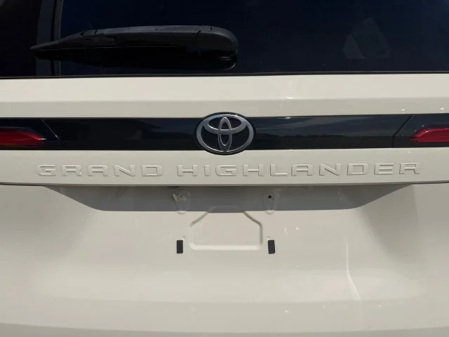 Used 2024 White Toyota XLE image 42