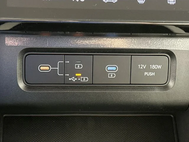 New 2026 Hyundai TUCSON HYBRID SEL