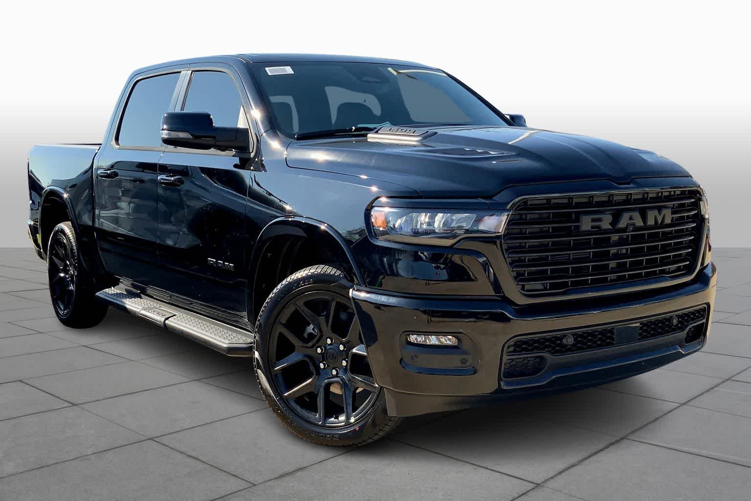 New 2026 Diamond Black Crystal Pearl-Coat Exterior Paint RAM Laramie image 2