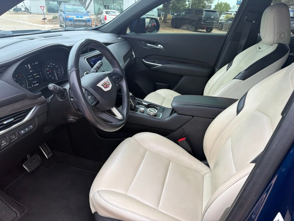 Used 2019 Blue Cadillac Sport image 7