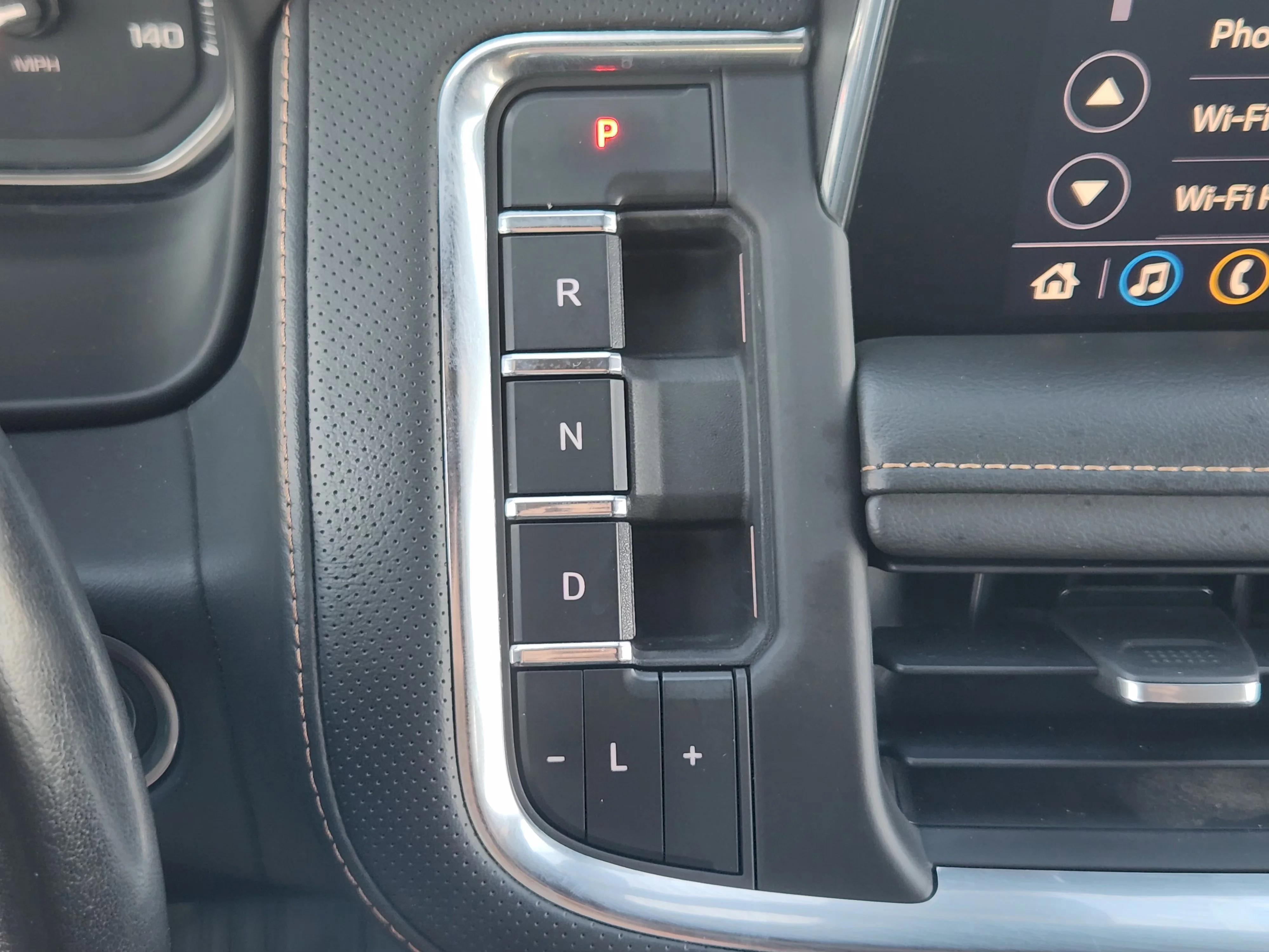 Used 2021 Onyx Black GMC AT4 image 21