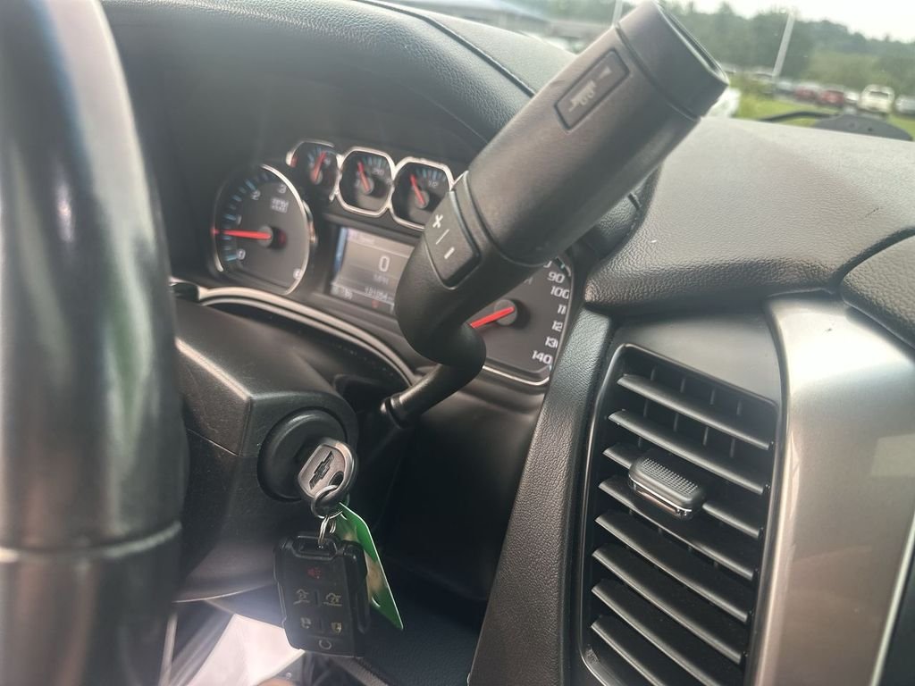 Used 2019 White Chevrolet LT image 26