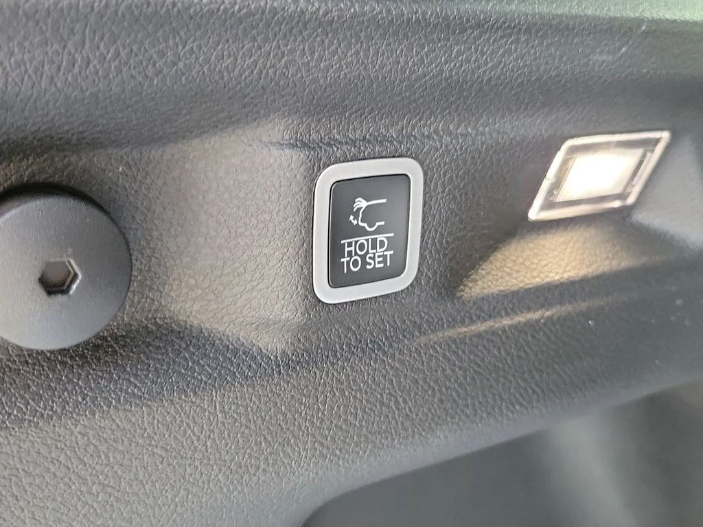 New 2026 Gray Jeep Altitude image 21