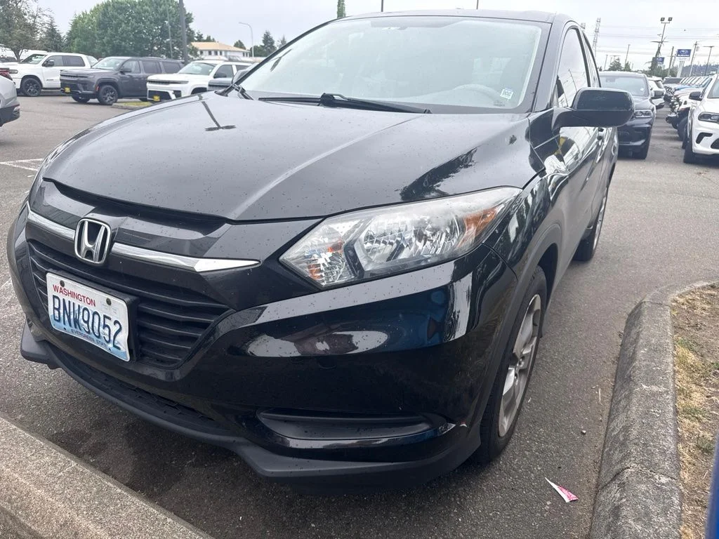 Used 2016 Black Honda LX image 2