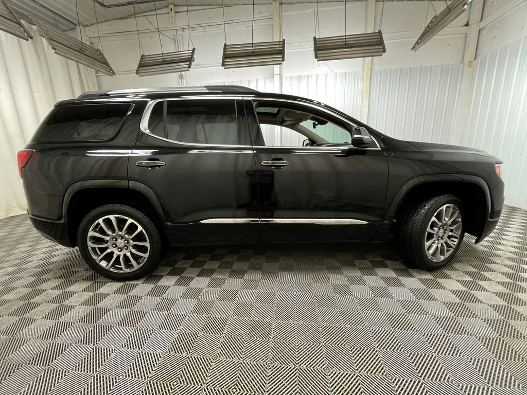 Used 2023 Ebony Twilight Metallic GMC Denali image 24