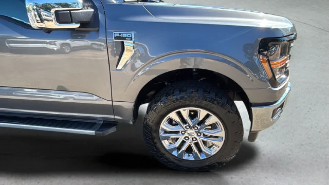 Used 2024 Gray Ford XLT image 36