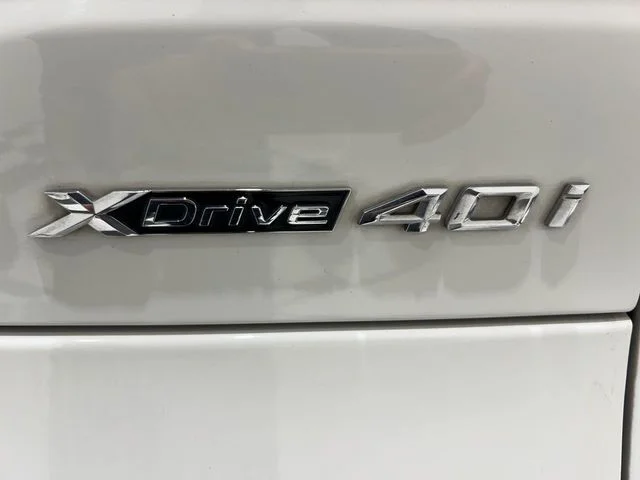 Certified Used 2021 White BMW xDrive40i image 26