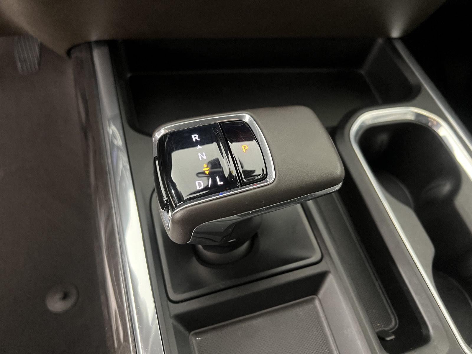 Used 2023 Summit White Chevrolet LTZ image 5