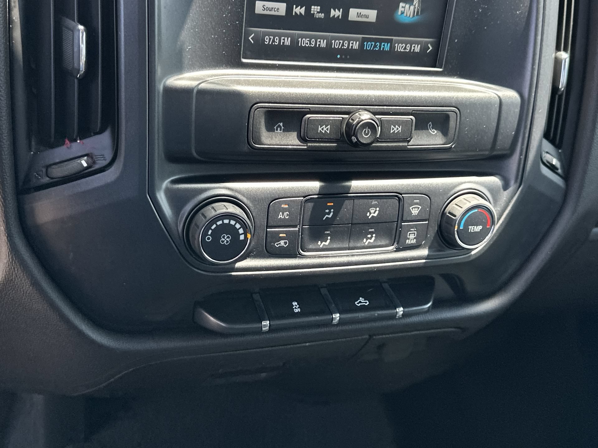 Used 2018 Black Chevrolet Custom image 24
