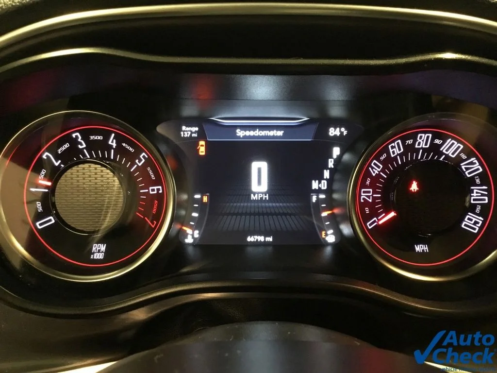 Used 2018 Silver Dodge SXT image 37