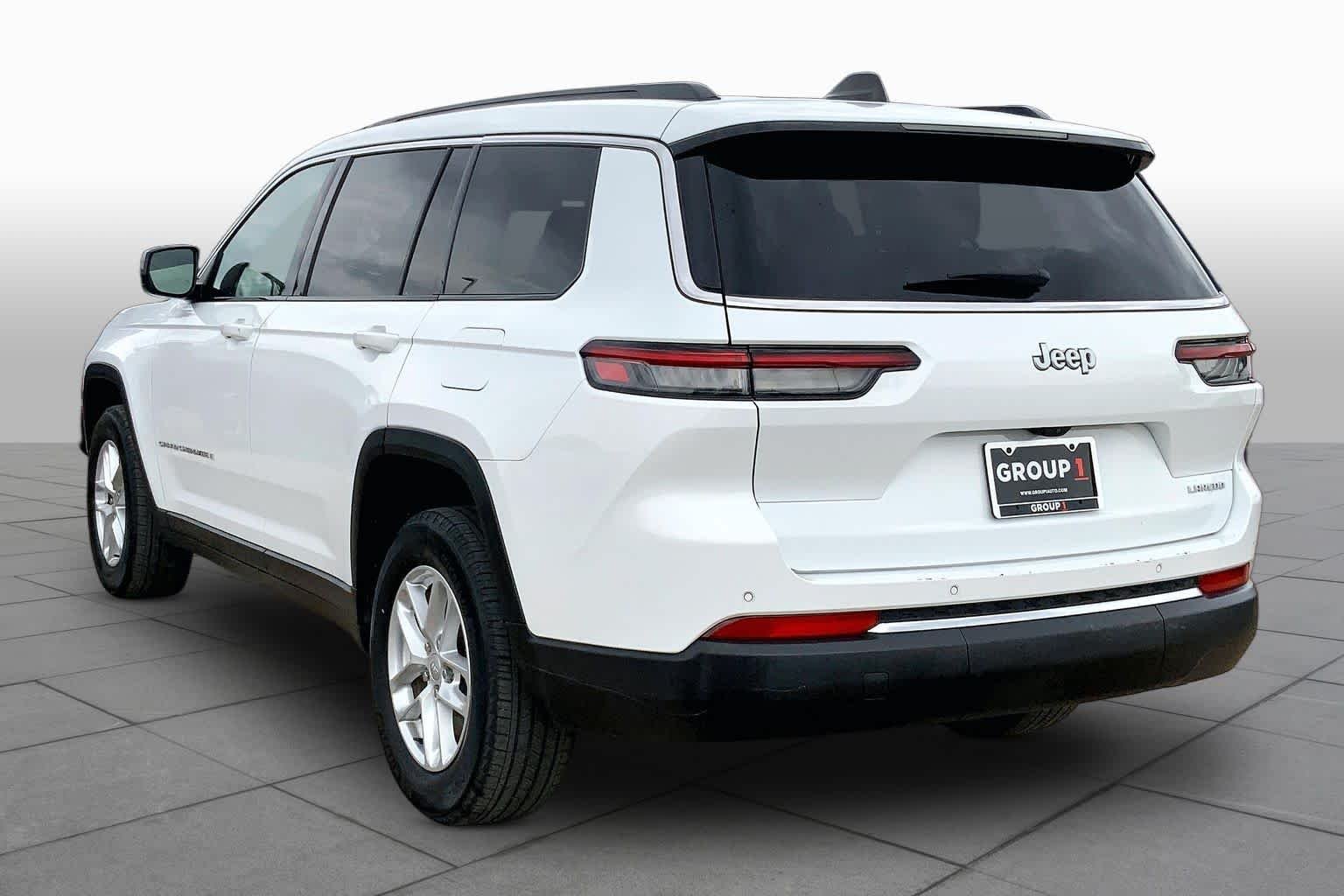 Used 2024 Bright White Clearcoat Jeep Laredo image 10
