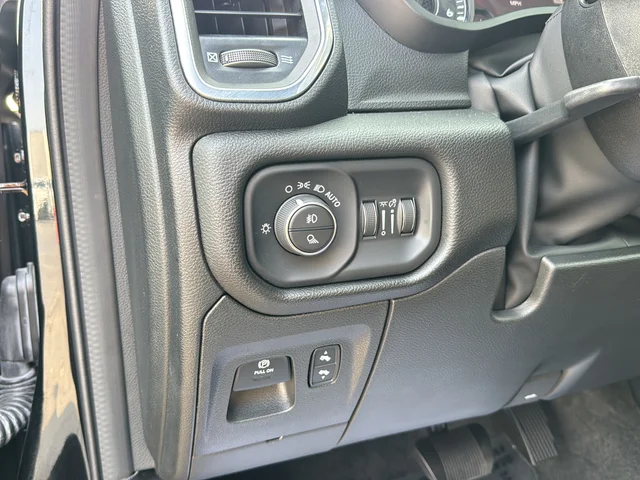 Used 2023 Black Ram Laramie image 25