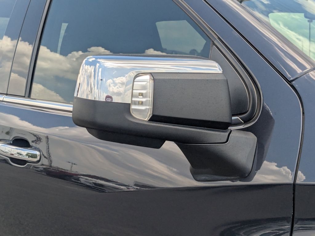 2023 Chevrolet Silverado 1500 LTZ - Photo 12