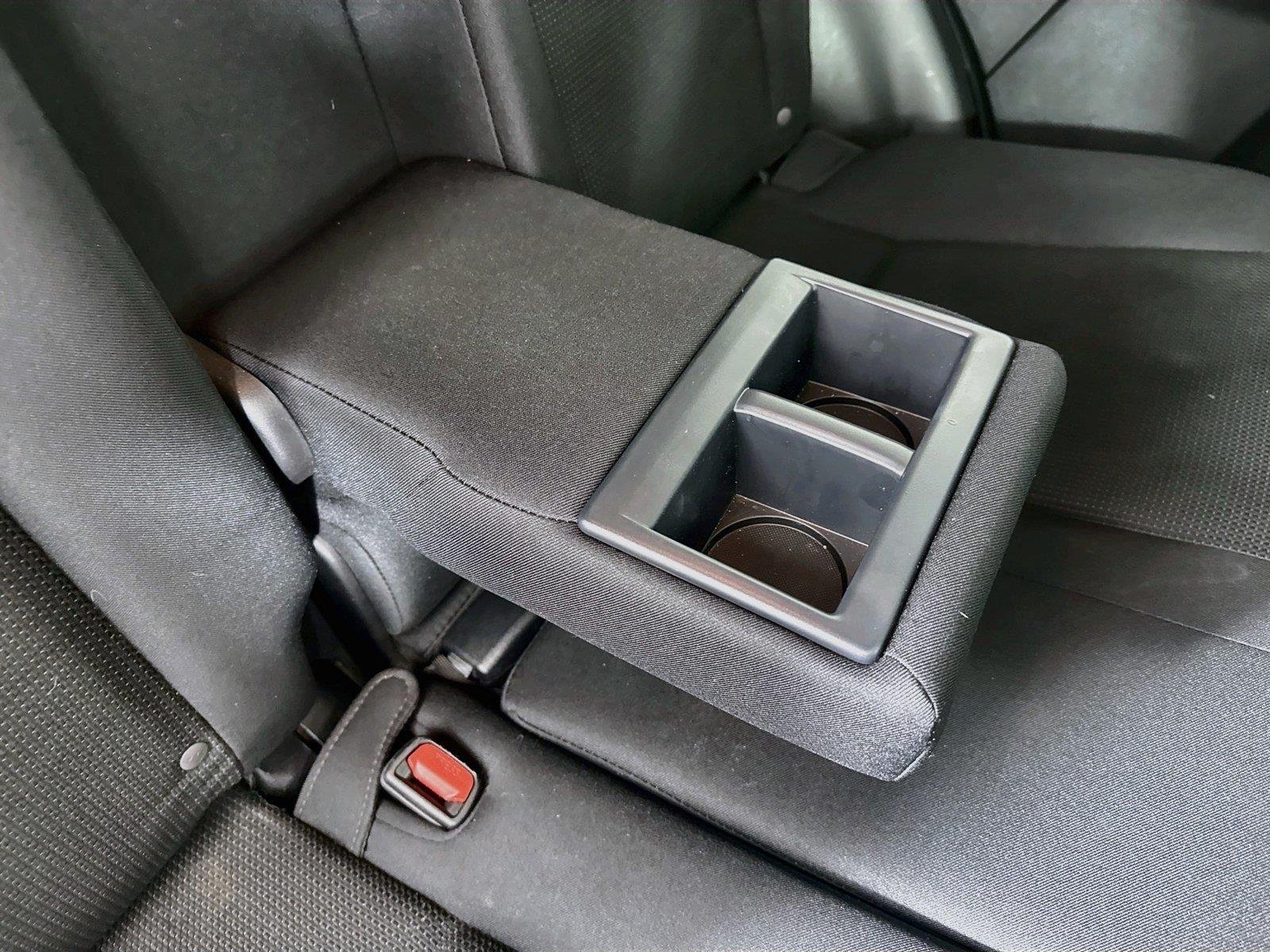 Used 2016 Silver Sky Metallic Toyota XLE image 38
