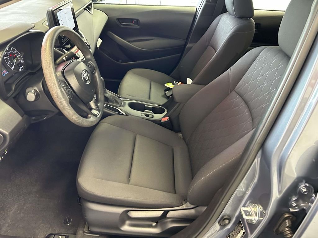 Certified Used 2025  Toyota LE image 15