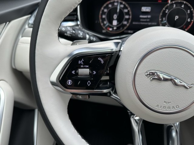 2026 Jaguar F-Pace R-Dynamic S - Photo 25